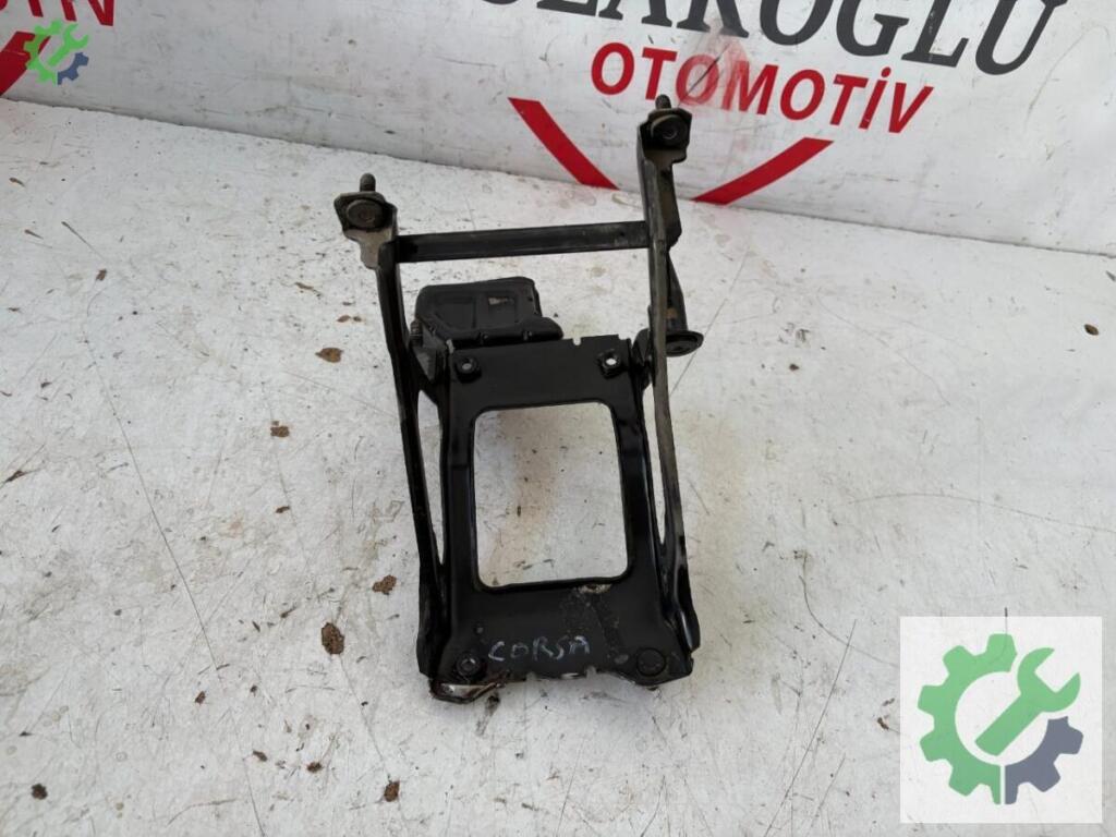 Opel Corsa Pedal çıkma parça