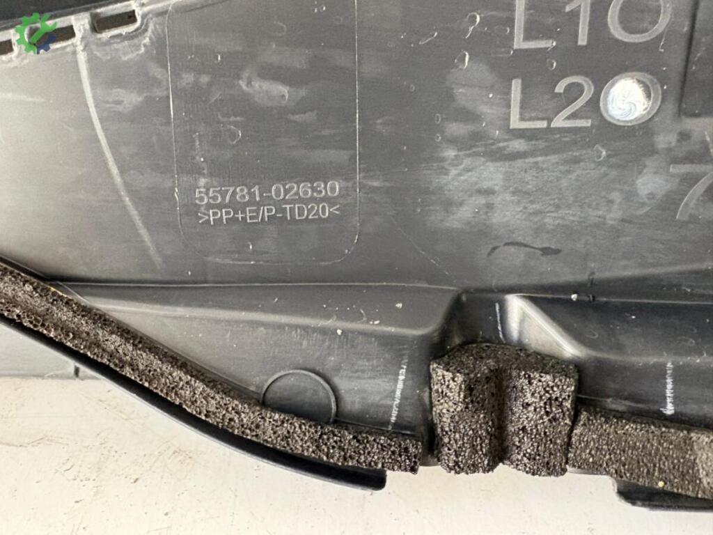 Toyota Corolla Ön Cam Izgarası 5578302310 çıkma parça
