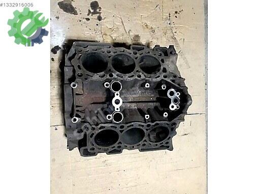 BMW 3 Serisi Blok 2246595 çıkma parça