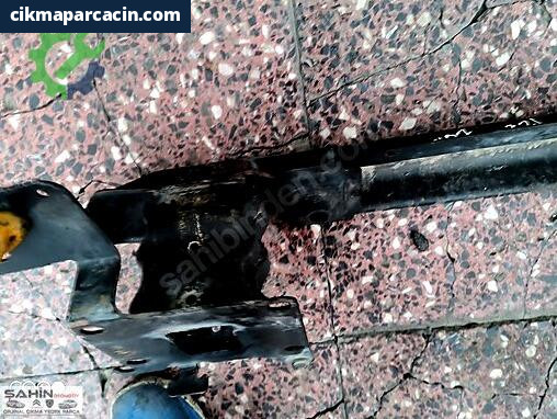 Peugeot 307 Ön Tampon Demiri 636989280D çıkma parça