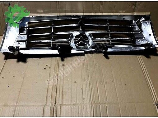 Mazda 626 Ön Panjur UM4750710 çıkma parça