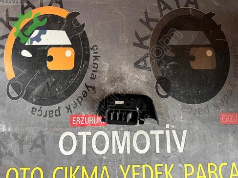 Renault Clio Kalorifer Izgarası 687604772R çıkma parça