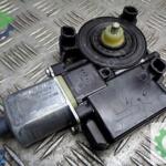 6R0959801K VW POLO AUDİ SOL ÖN CAM MOTORU orjinal