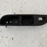 FİAT EGEA SAĞ ÖN KAPI CAM DÜĞME ÇERÇEVESİ