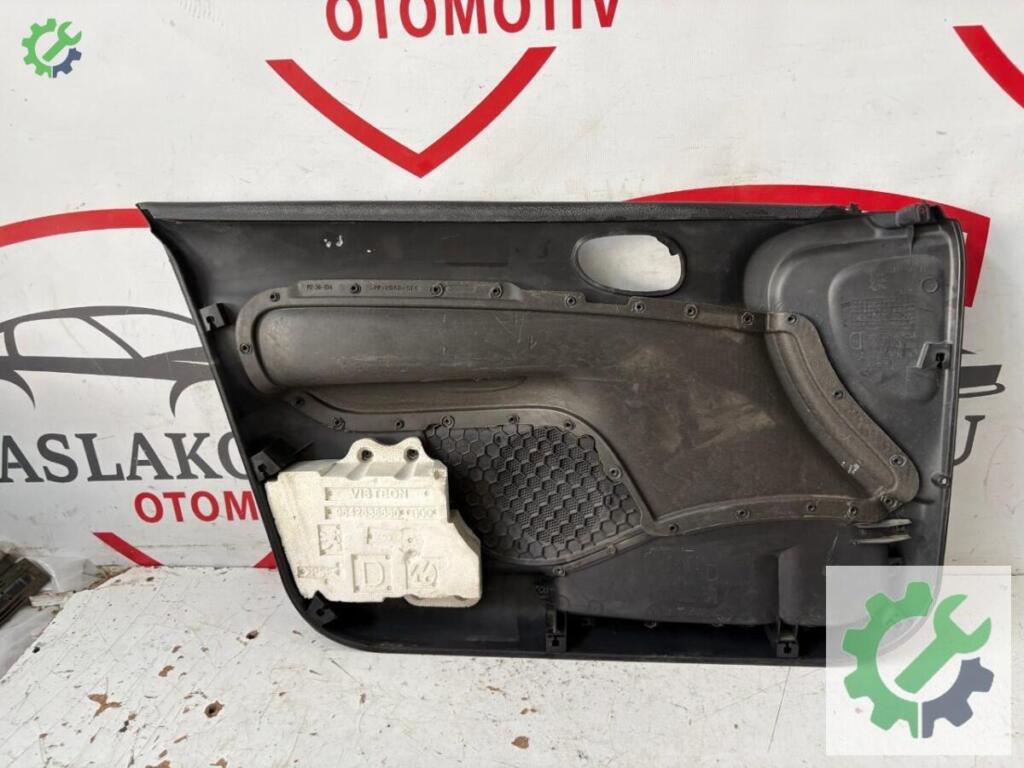 Peugeot 206 Kapı Döşemesi çıkma parça