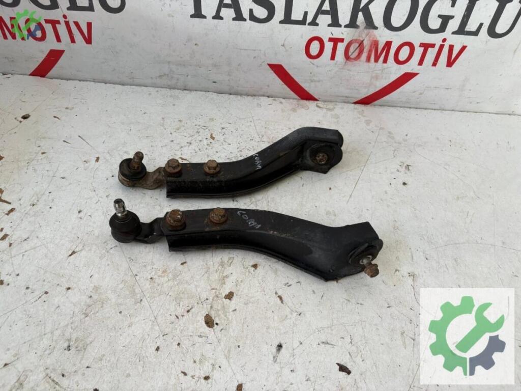 Opel Corsa Salıncak çıkma parça