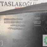 MERCEDES E W213 SAĞ ÇAMURLUK İÇ BAKALİTİ