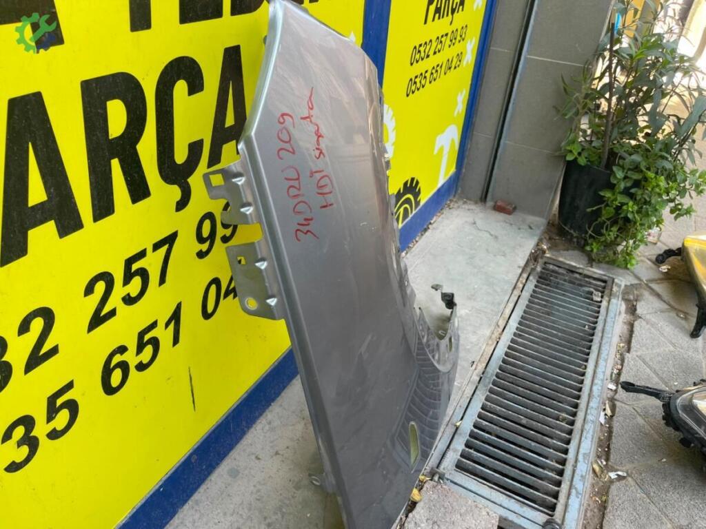 Opel Grandland Sağ Ön Çamurluk çıkma parça