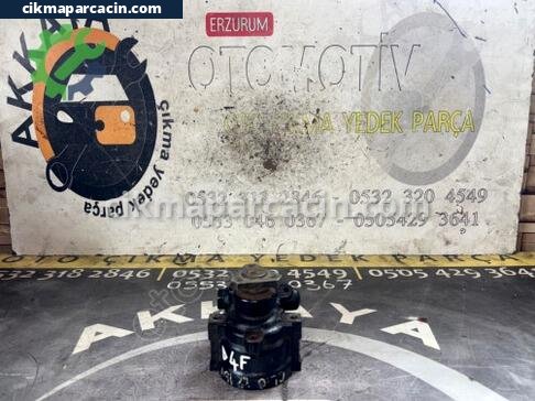 Renault Clio Direksiyon Pompası çıkma parça