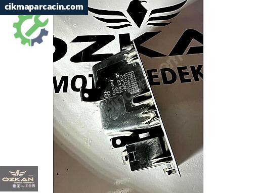 Volkswagen Transporter Göğüs 7H0857925 çıkma parça
