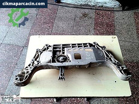 Volkswagen Tiguan Ön Travers 7N0199369A çıkma parça