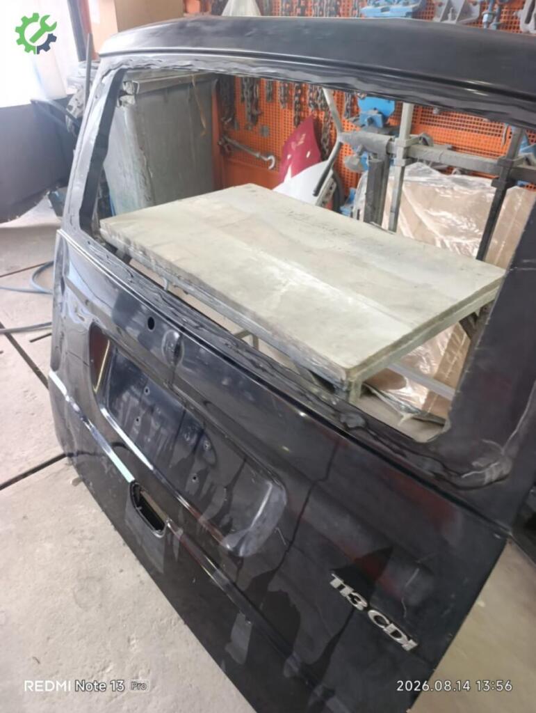 Mercedes-Benz Vito Bagaj Kapağı çıkma parça