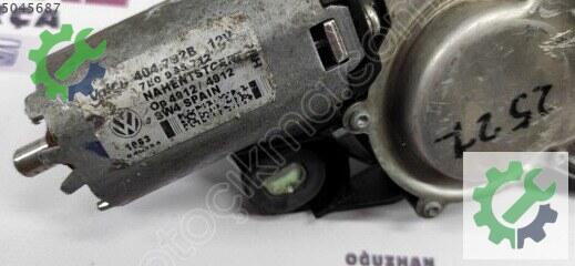 Volkswagen Transporter Arka Silecek Motoru 7E0955712 çıkma parça