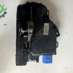 7L0 839 016 D golf 5 jetta sağ arka kapı kilidi