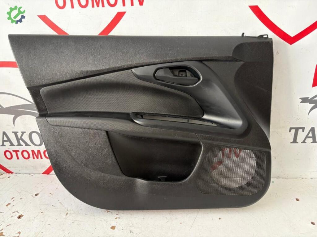 Fiat Egea Kapı Döşemesi çıkma parça