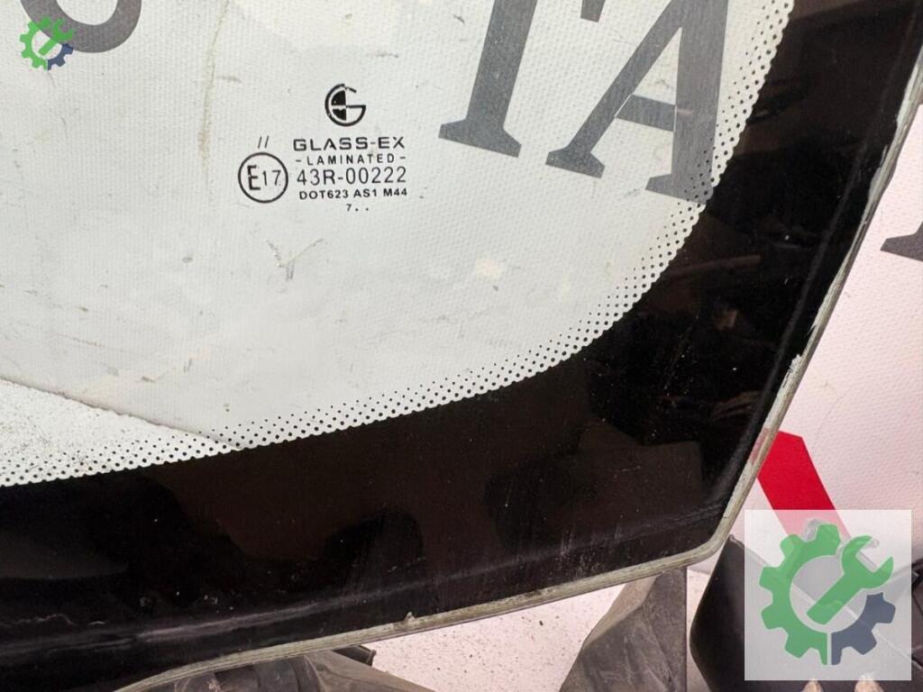 Opel Corsa Ön Cam çıkma parça