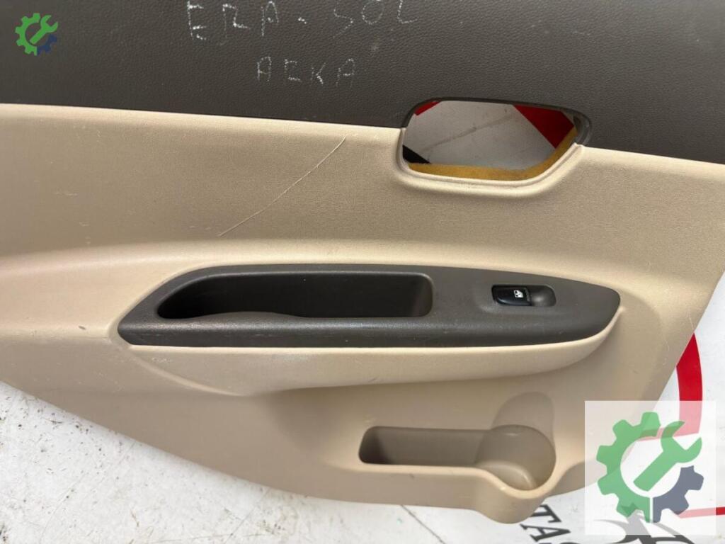 Hyundai Accent Kapı Döşemesi çıkma parça