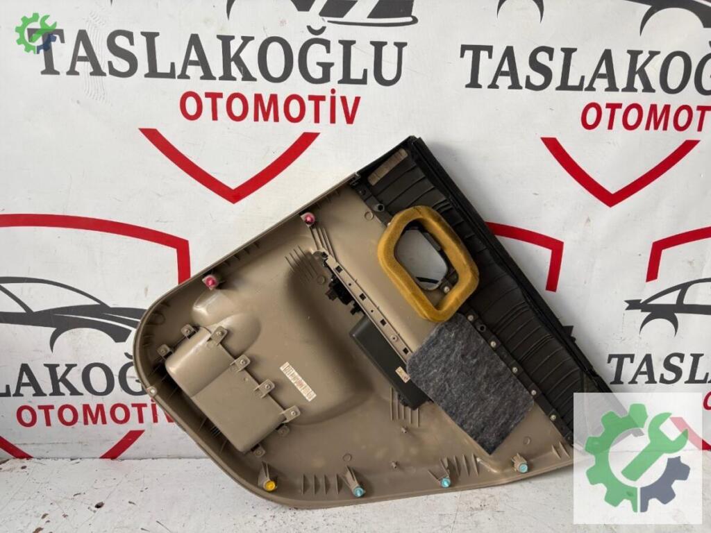 Hyundai Accent Kapı Döşemesi çıkma parça