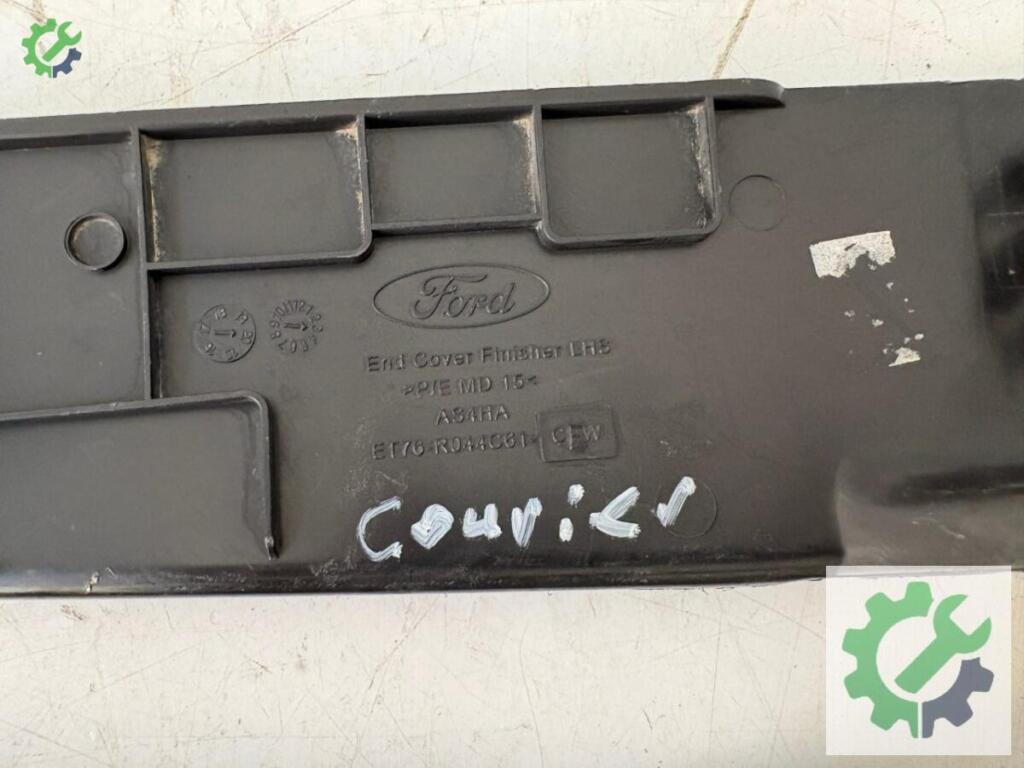 Ford Tourneo Courier Torpido çıkma parça