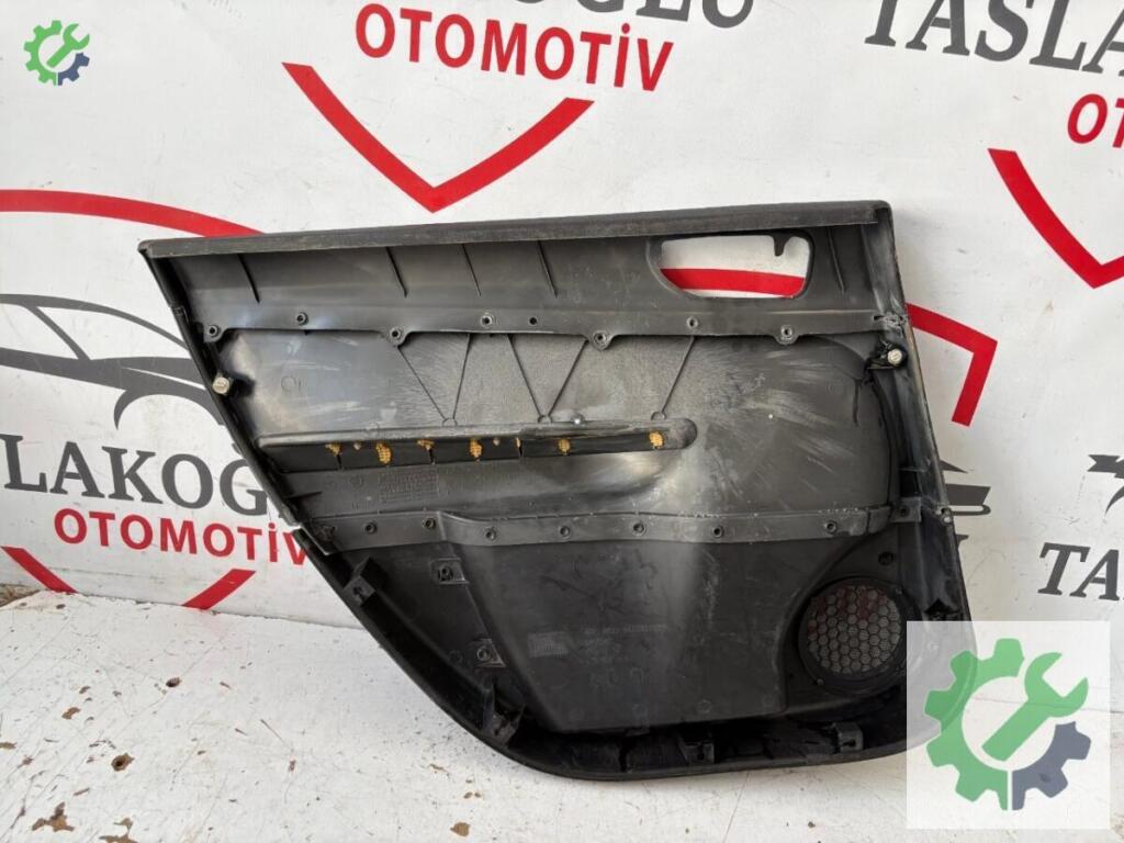 Peugeot 307 Sağ Arka Kapı çıkma parça