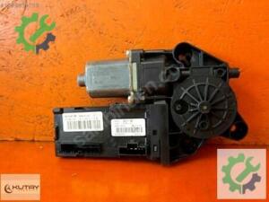807319718R Megane Cam Kaldırma Motoru 0130822479 5556210200