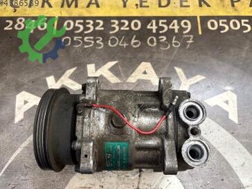 Renault Clio Klima Kompresörü 8200116429 çıkma parça