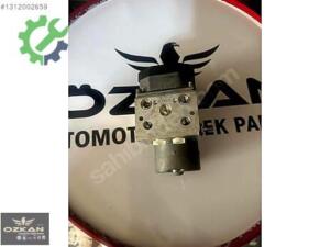 8E0614111AJ Audi A4 Abs beyni