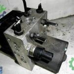 8E0614517 Audi A4 ABS kontrol ünitesi 0265950011