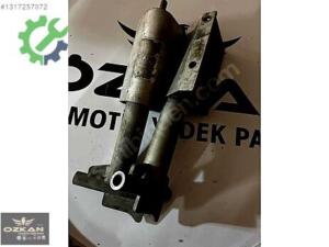 8E0807275 AUDİ A4 TAMPON DEMİRİ AYAĞI UCU