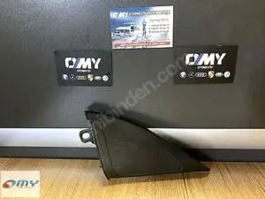 8K0035424SDF AUDİ 09-16 A4 S4 B8 ÖN SAĞ TWEETER KAPAĞI