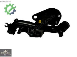 8K0145673AD İntercooler basınç borusu Audi A4 A5 Q5
