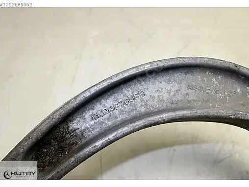 Audi A4 Salıncak (Alt Tabla) 8K0407695H çıkma parça