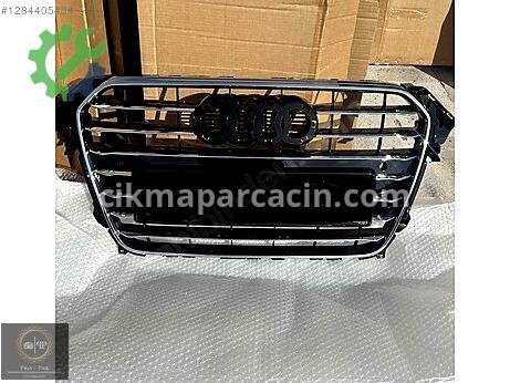 Audi A4 Ön Panjur çıkma parça