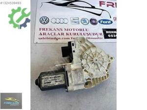 8K0 959 802 Audi A4 çıkma cam motoru