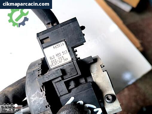 Volkswagen Golf Sinyal Kolu 8L0953513 çıkma parça