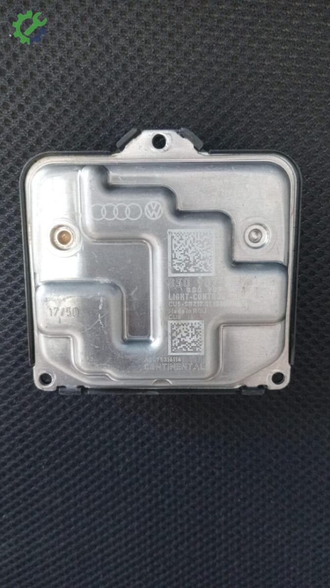 Audi TT Far Beyni çıkma parça
