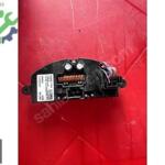 8T0820521F AUDİ FAN REGULATÖRÜ