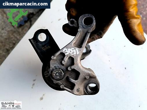 Ford Fiesta Motor Takozu 8V516F012AJ çıkma parça