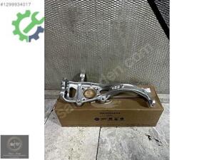 8W0407254F AUDİ A4 SAĞ ÖN TAŞIYICI ORJİNAL SIFIR
