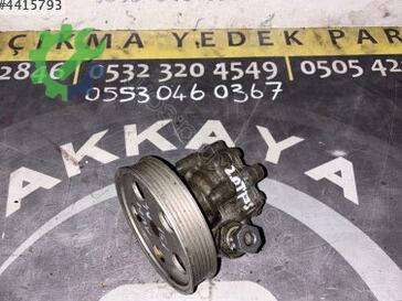 Audi A4 Direksiyon Pompası 8E0145153D çıkma parça