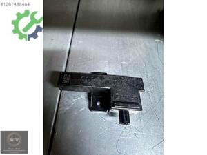 8k0907347 ANTEN KONTROL ÜNİTESİ