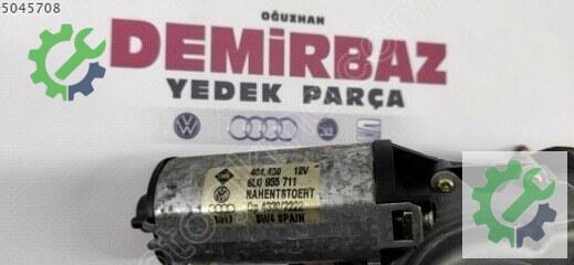 Audi A3 Arka Silecek Motoru 8L0955711B çıkma parça