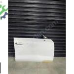 8t8831052 AUDİ A5 SAĞ ÖN KAPI BEYAZ HATASIZ