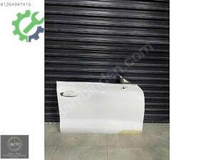 8t8831052 AUDİ A5 SAĞ ÖN KAPI BEYAZ HATASIZ