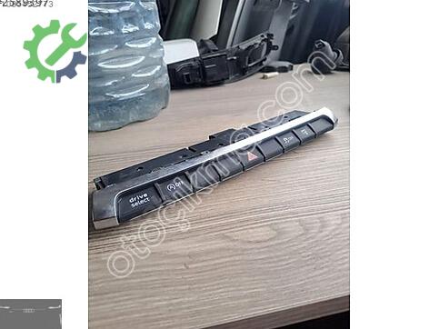 Audi A3 Flaşör Düğmesi çıkma parça