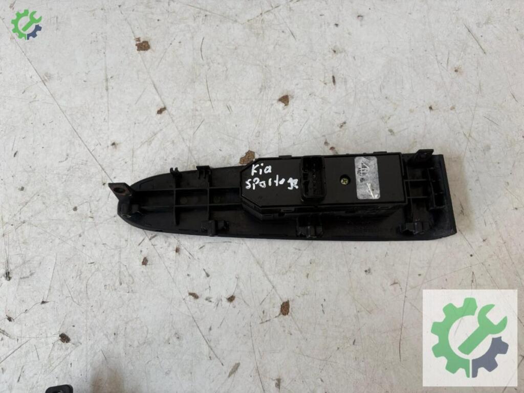 Kia Sportage Cam Açma Anahtarı çıkma parça