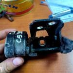 CİTROEN C5 X7 SOL KAPI İSTİNAT MENTEŞESİ 9035W9