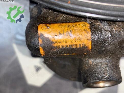Opel Vectra Direksiyon Pompası 90495957 çıkma parça
