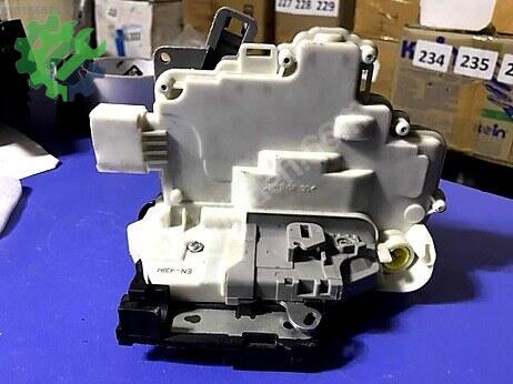 Audi A4 Sol Ön Kapı Kilidi 3C1837015A çıkma parça