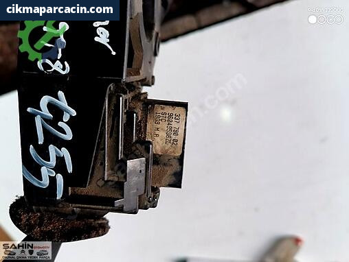 Peugeot Partner Sinyal Kolu 96049596ZL çıkma parça